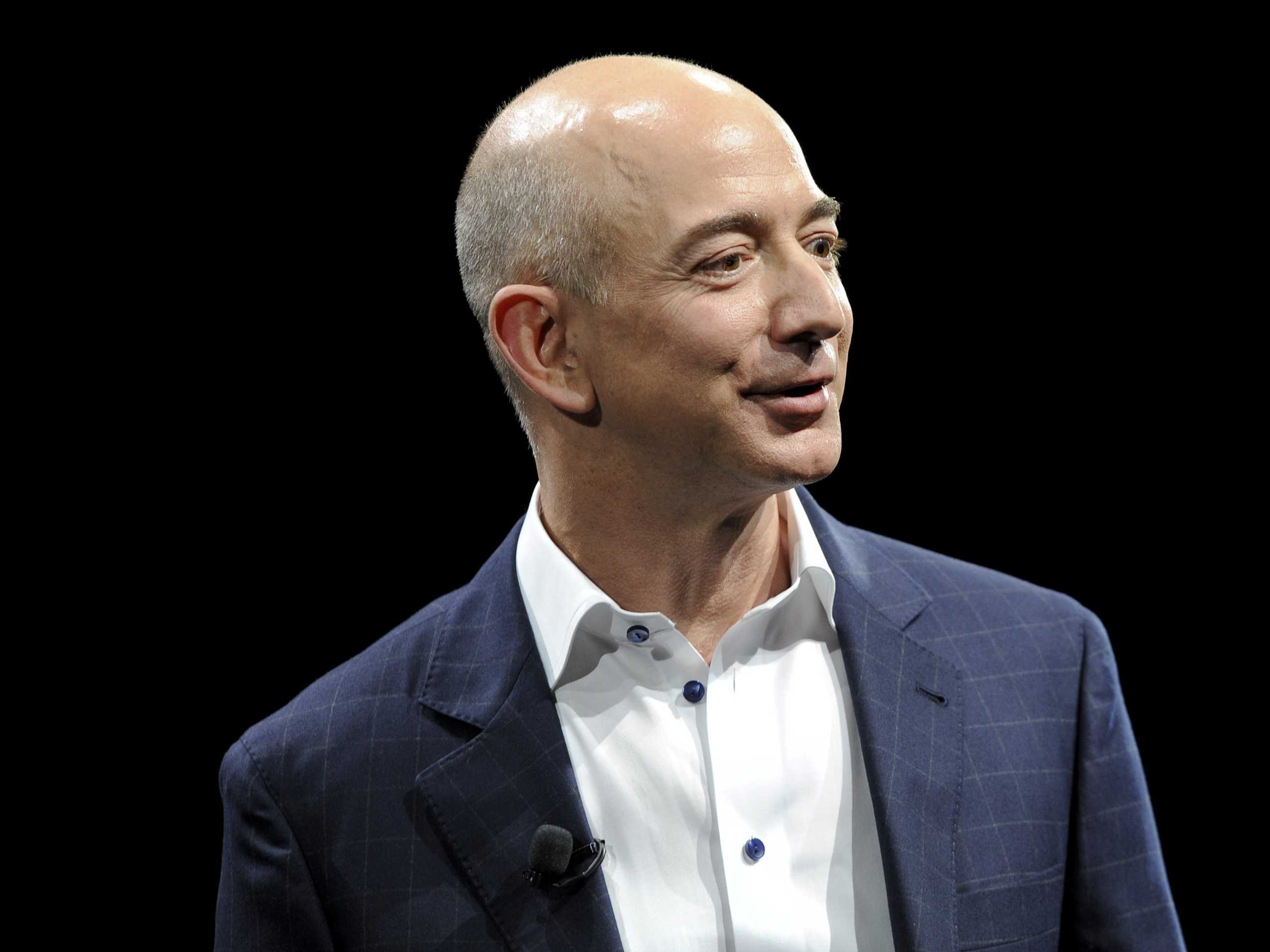 Jeff Bezos acusou executivos de ameaçarem publicar suas fotos íntimas se jornal não acabar com investigação